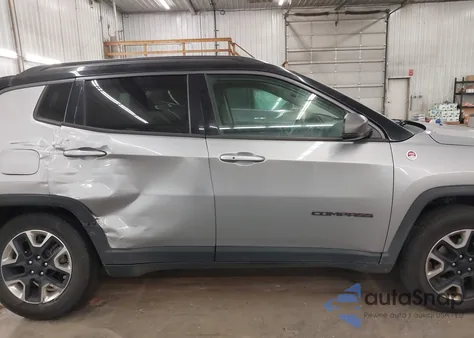 2018 Jeep Compass Trailhawk 4X4 z USA, uszkodzony, nr VIN 3C4NJDDBXJT451415